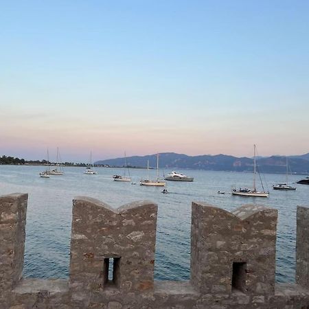 Villa Madame Parisienne Nafpaktos Exterior foto