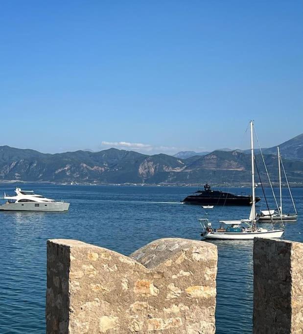 Villa Madame Parisienne Nafpaktos Exterior foto
